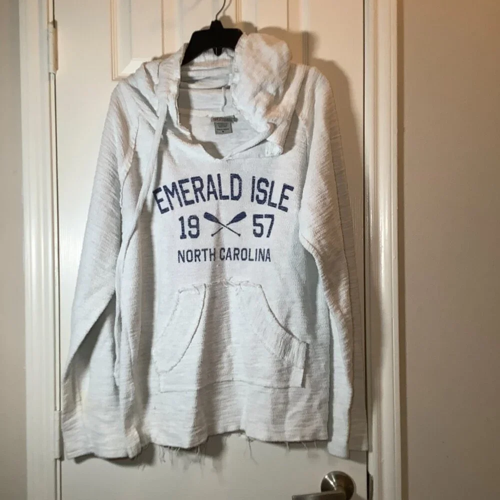 Emerald Isle 1957 North Carolina Men Pullover Hoodie - Picture 4 of 5